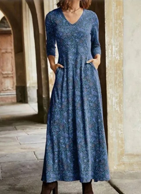 Joy – Bedrucktes langes V-Ausschnitt-Kleid mit Taschen