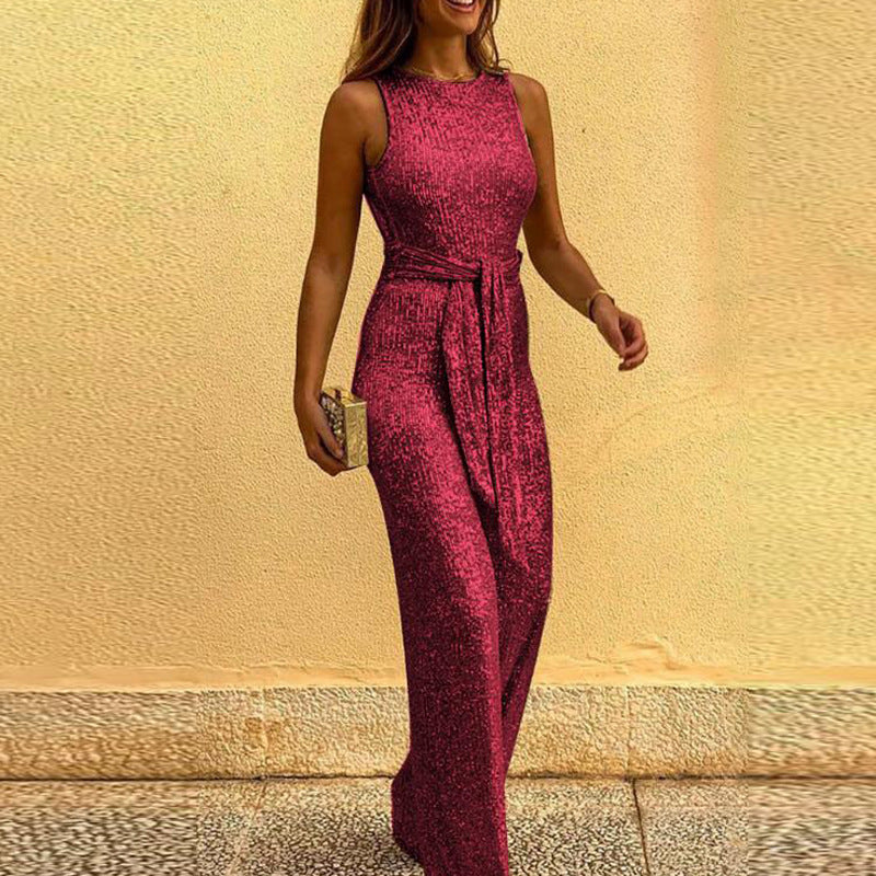 Shannon – Ärmelloser sexy Jumpsuit mit silbernen Paillettenpunkten