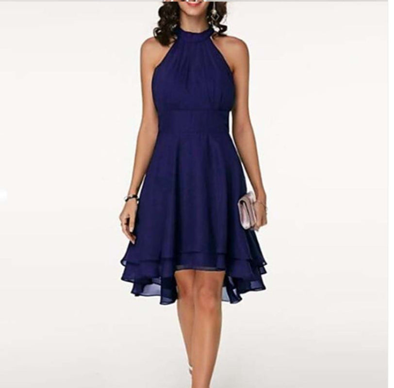 Elegantes Damen-Cocktailkleid mit Neckholder und Stufenrock