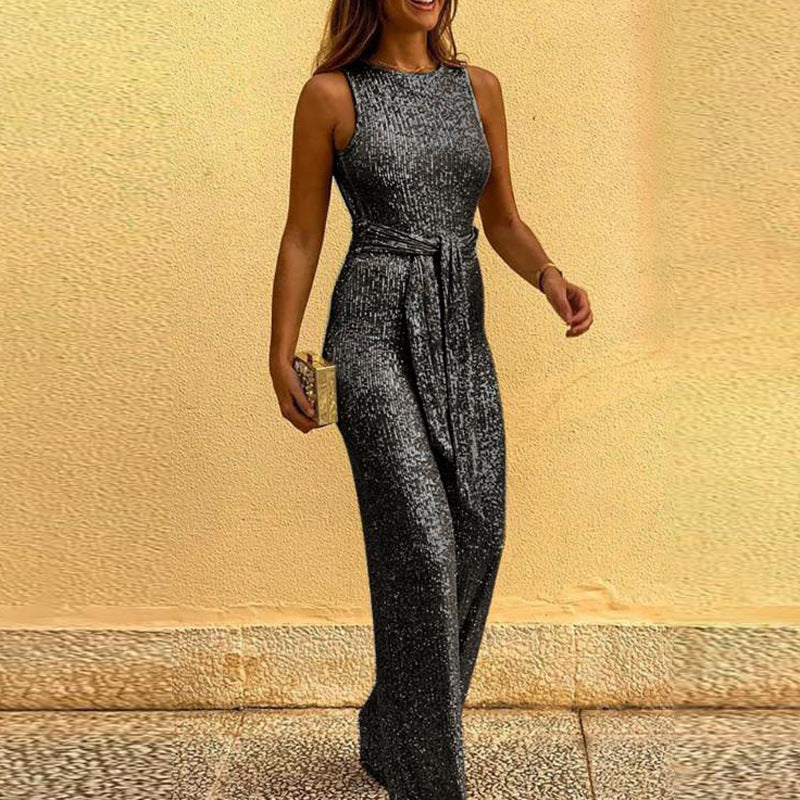 Shannon – Ärmelloser sexy Jumpsuit mit silbernen Paillettenpunkten