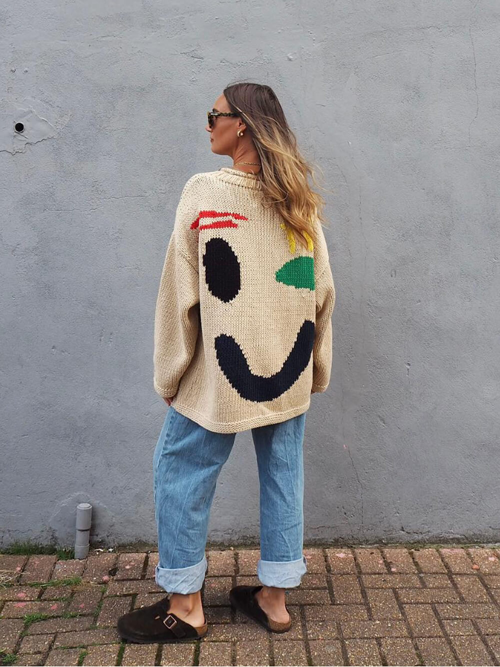 Damen Strickpullover mit abstraktem Gesicht, gemütlicher Freizeit-Stil – Perfekt für entspannte Tage