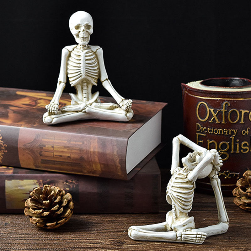 Halloween Dekofigur Skelett Yoga – Gruselige Tischdekoration für Halloween-Partys