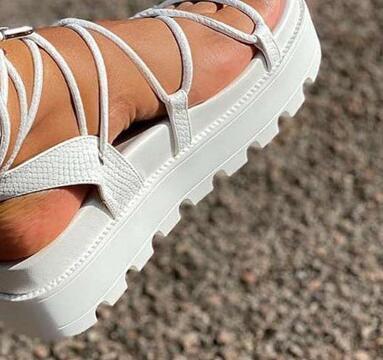 Jessica – Römische Damenplattform-Sandalen in Uni-Farben