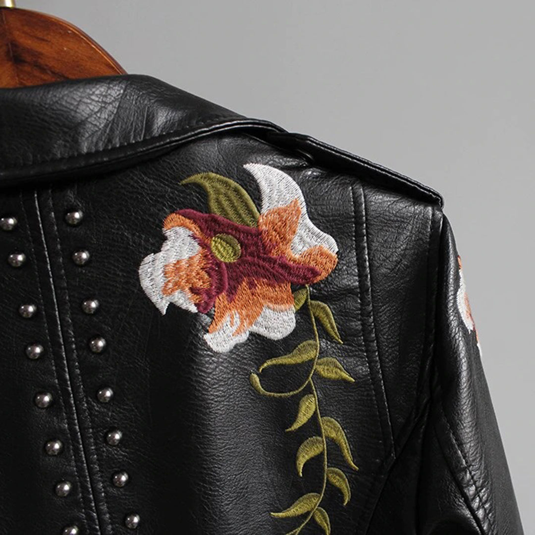 Damen Bikerjacke mit floraler Stickerei – Modisches Statement für Alltag und Abend