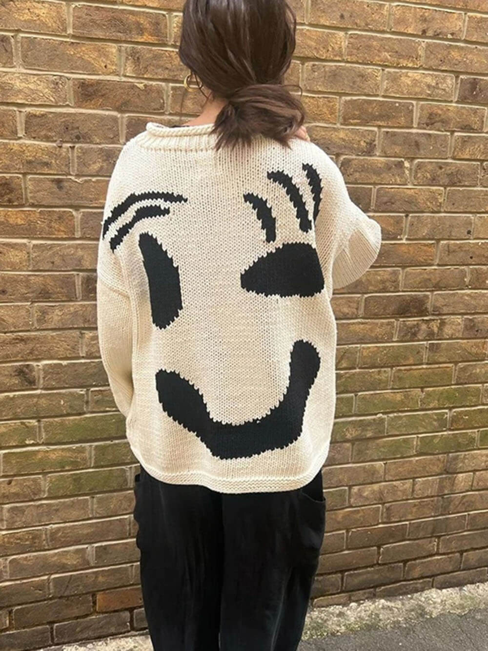 Damen Strickpullover mit abstraktem Gesicht, gemütlicher Freizeit-Stil – Perfekt für entspannte Tage