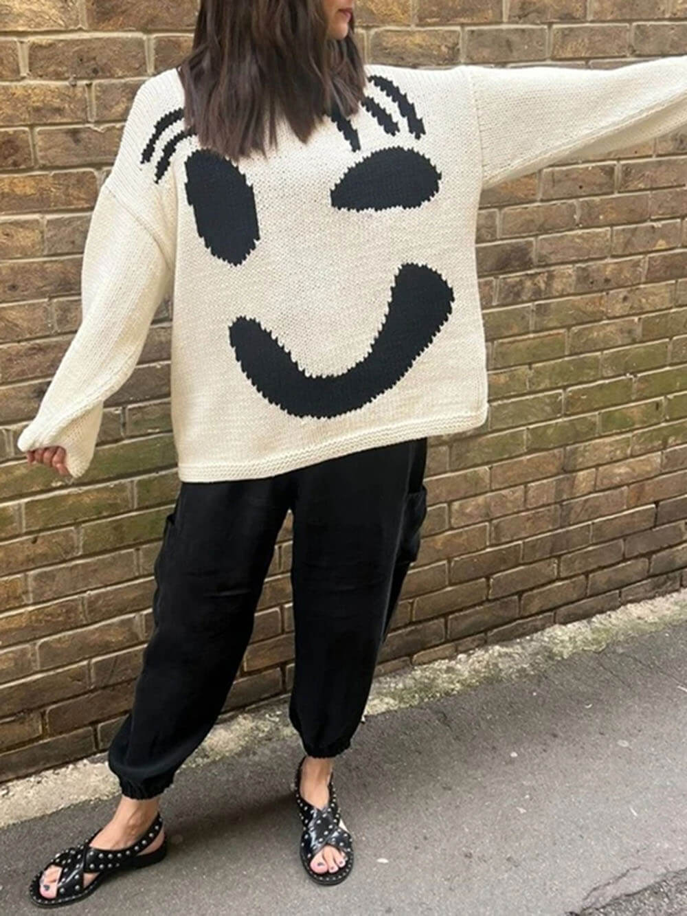 Damen Strickpullover mit abstraktem Gesicht, gemütlicher Freizeit-Stil – Perfekt für entspannte Tage