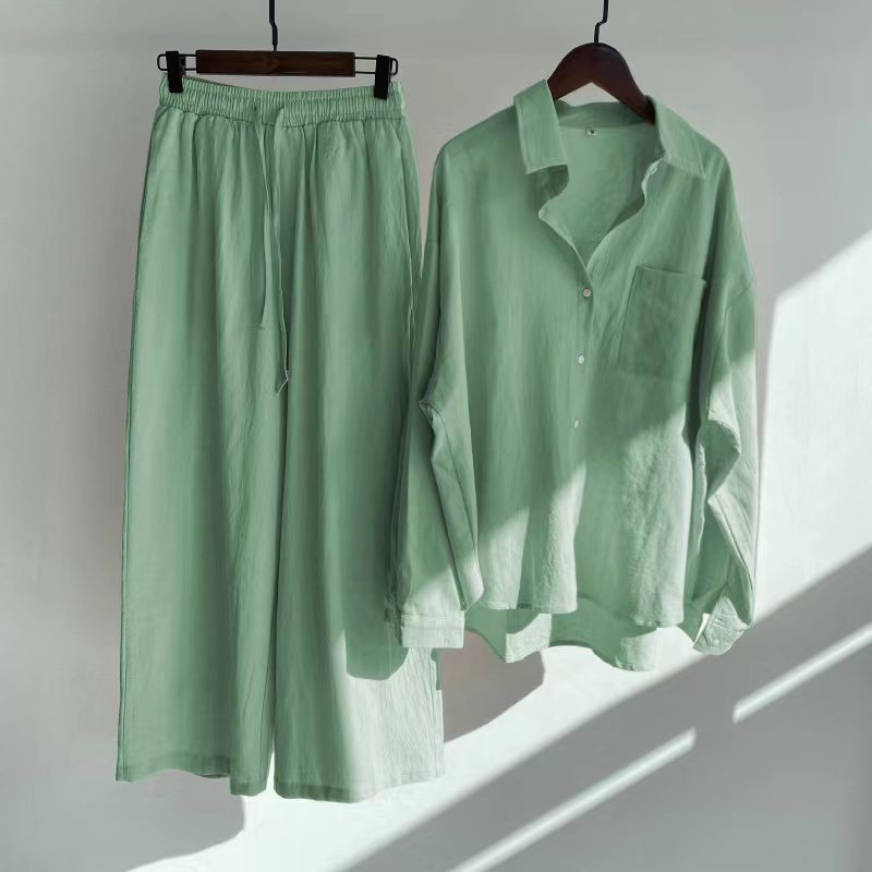 Kim – Zweiteiliges Retro-Outfit mit Hoher Taille und Weiten Hosen