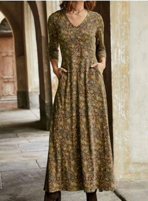 Joy – Bedrucktes langes V-Ausschnitt-Kleid mit Taschen