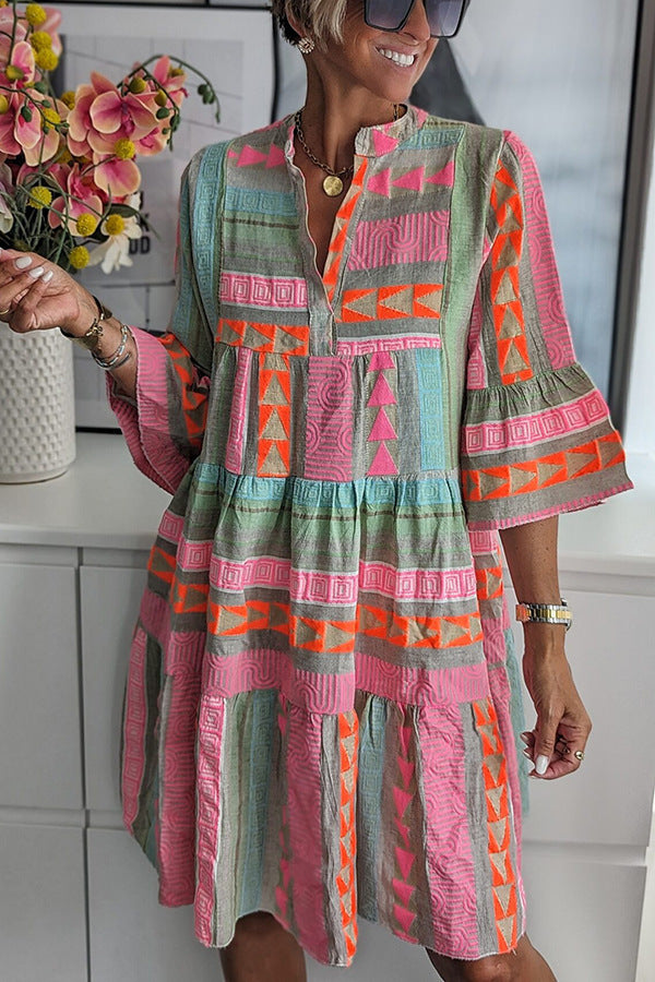 Clara – Bedrucktes V-Ausschnitt-Kleid im europäischen Stil