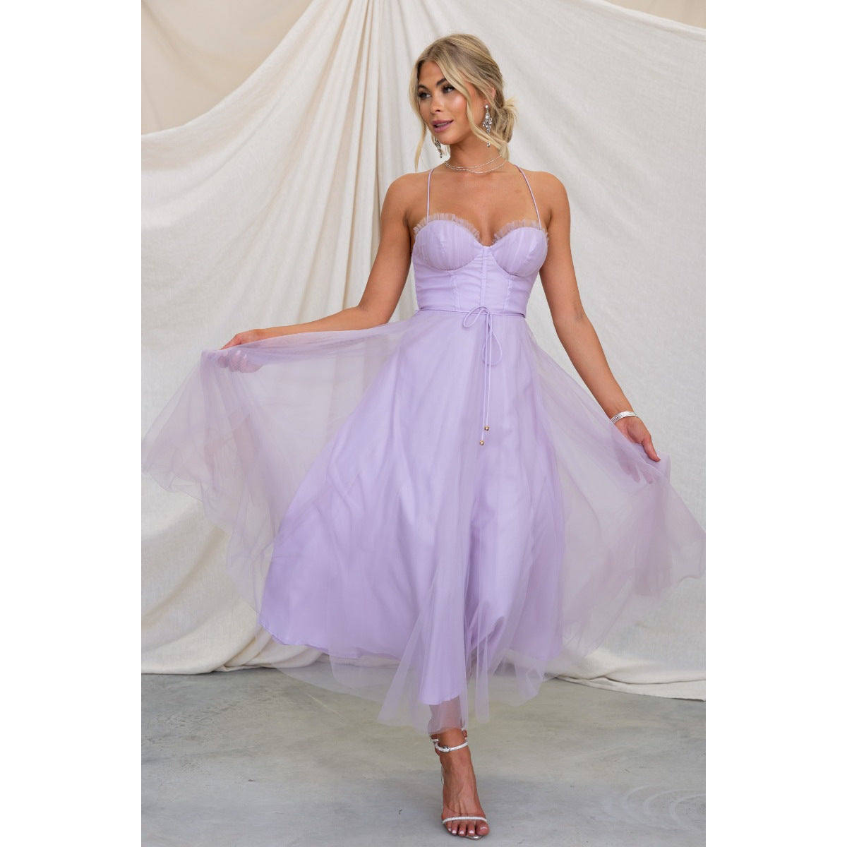 Charlotte – Lässiges Damenkleid mit Spaghettiträgern