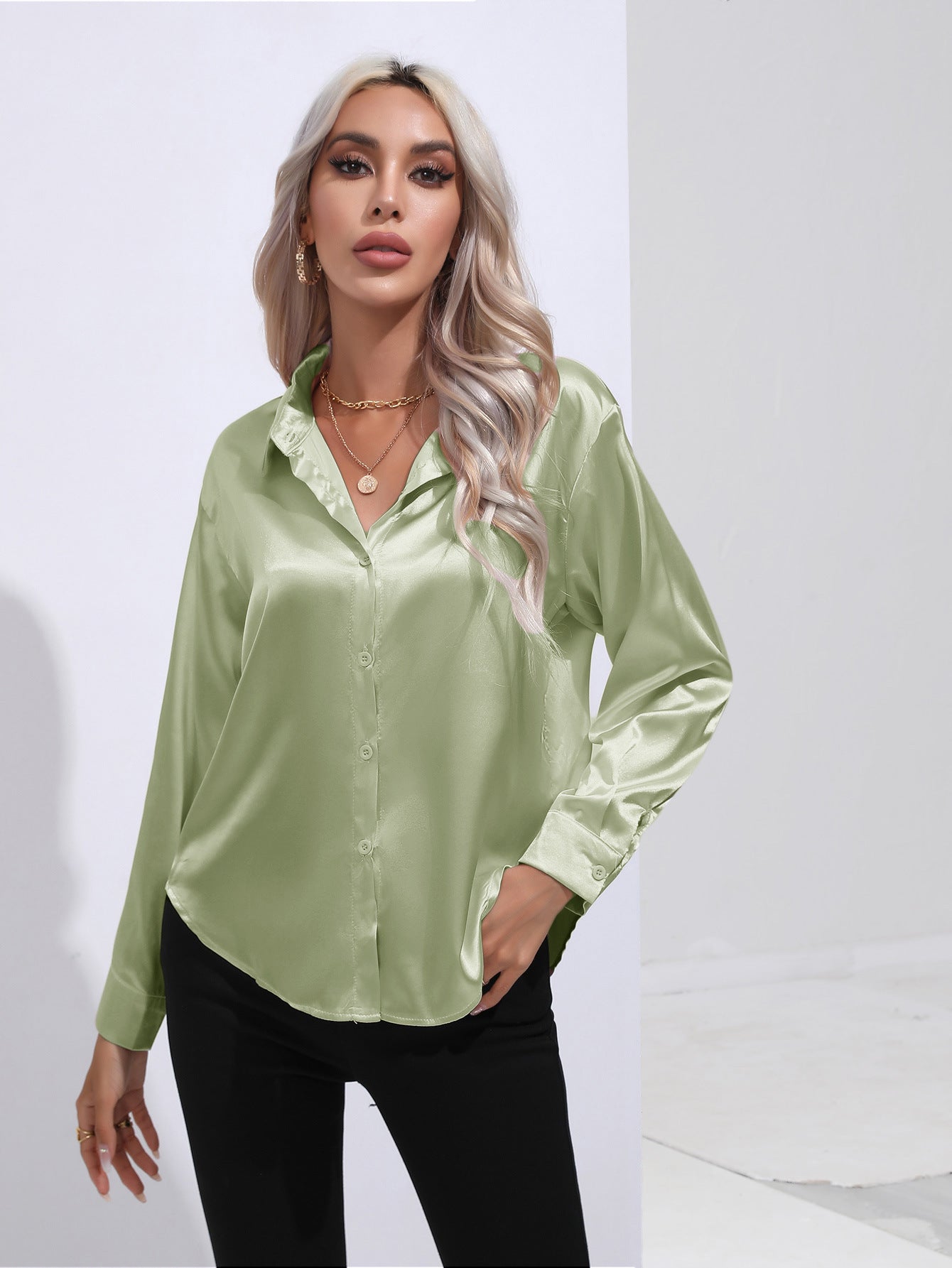Hayley – Satinbluse für Damen