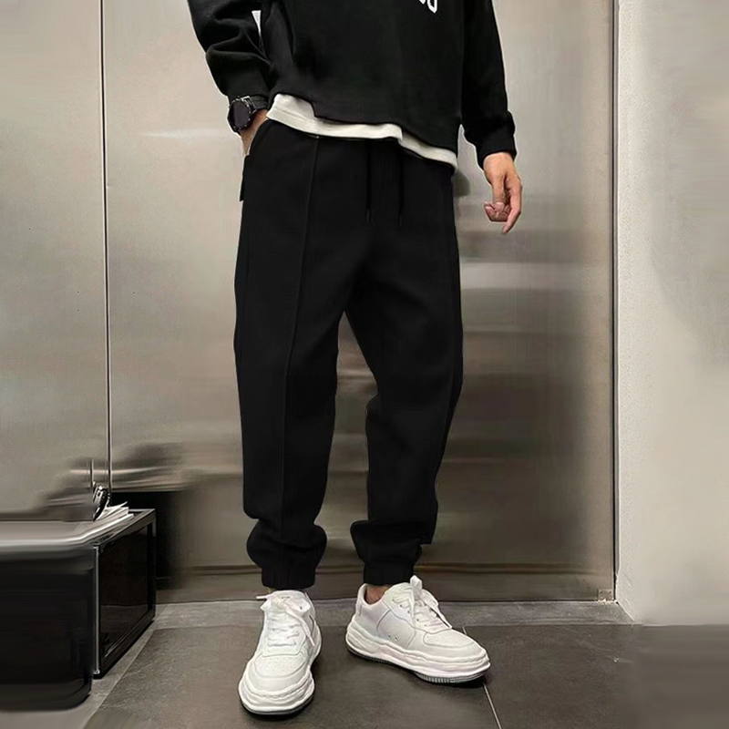 Herren Jogginghose Relaxed Fit – Bequeme Freizeithose für Alltag und Sport