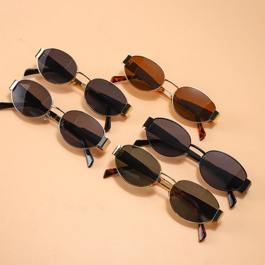 Carly – Retro Ovale Metallrahmen-Sonnenbrille