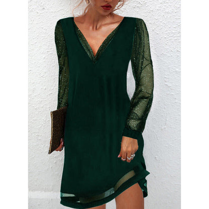 Leanne – Pulloverkleid mit Spitzendetails und V-Ausschnitt