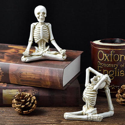 Halloween Dekofigur Skelett Yoga – Gruselige Tischdekoration für Halloween-Partys