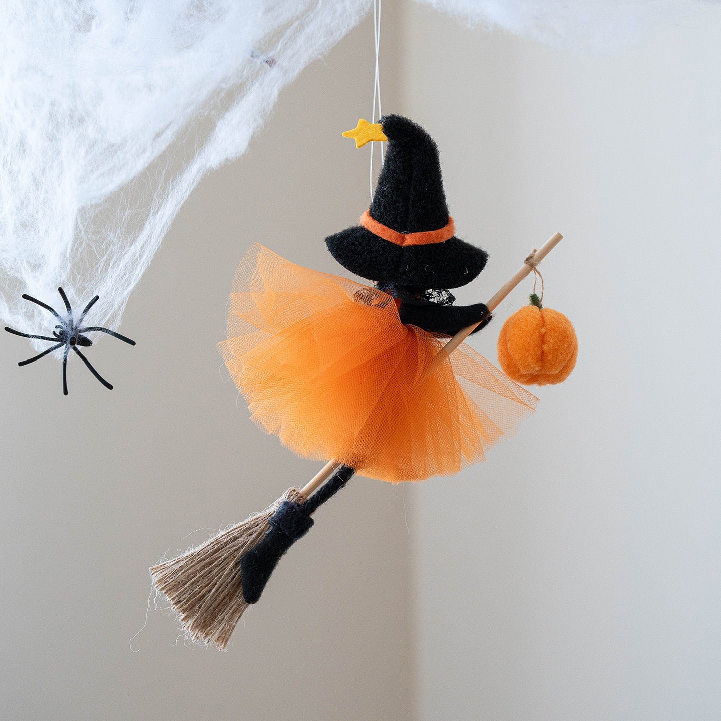 Halloween Hängedekoration Hexenpuppen – Perfekt für Halloween-Deko & Party