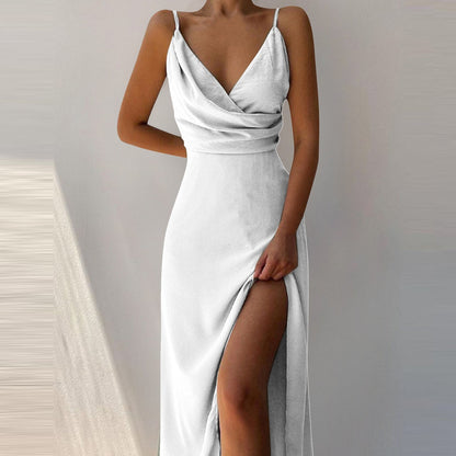 Elegantes Damen-Abendkleid mit Wickelausschnitt und Schlitz