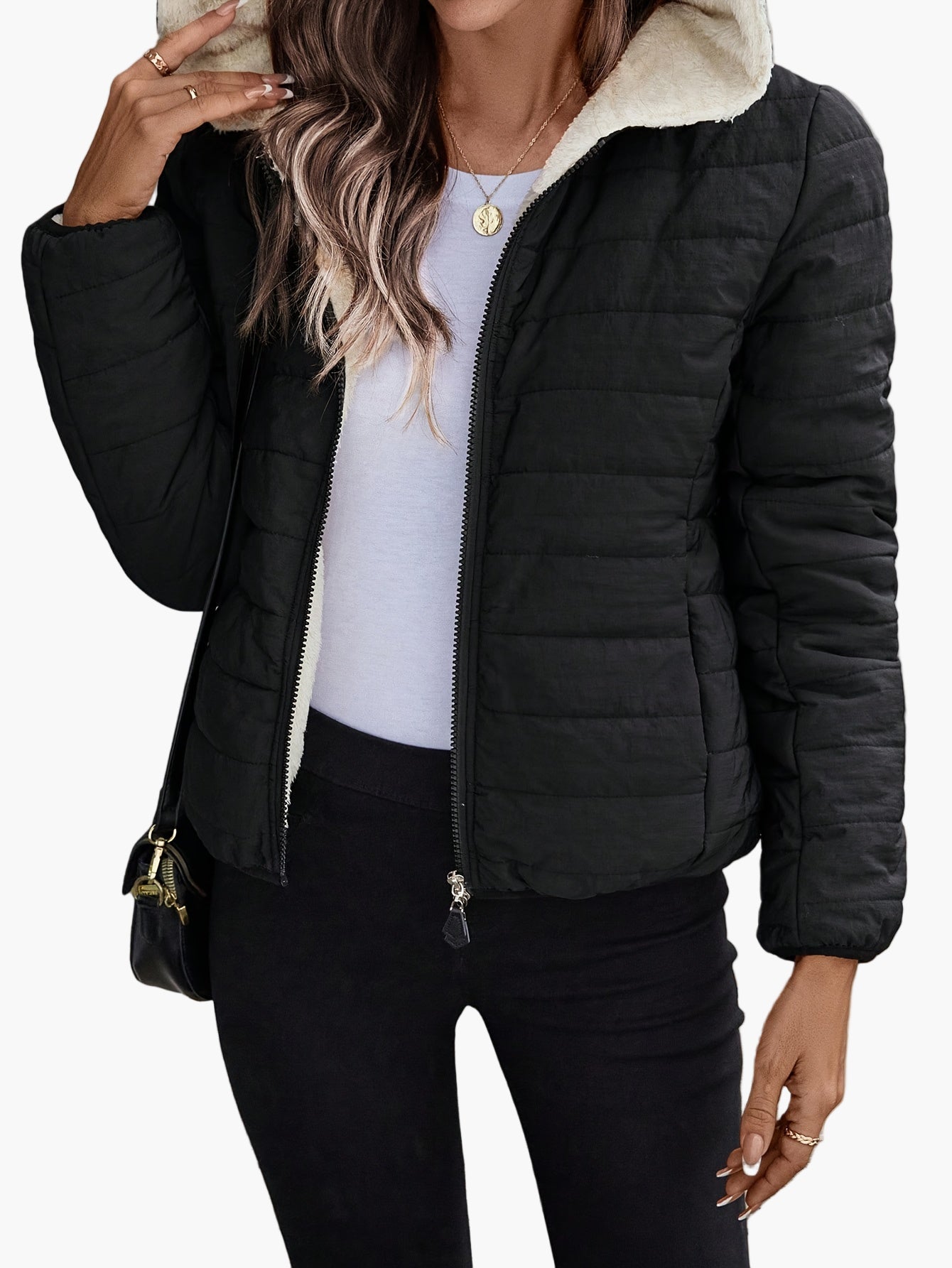 Damen Steppjacke mit Fleece-Futter und Kapuze – Casual Winterjacke für Alltag und Outdoor