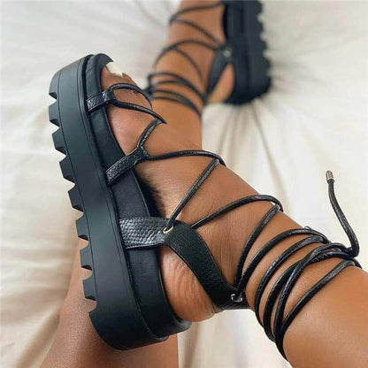 Jessica – Römische Damenplattform-Sandalen in Uni-Farben