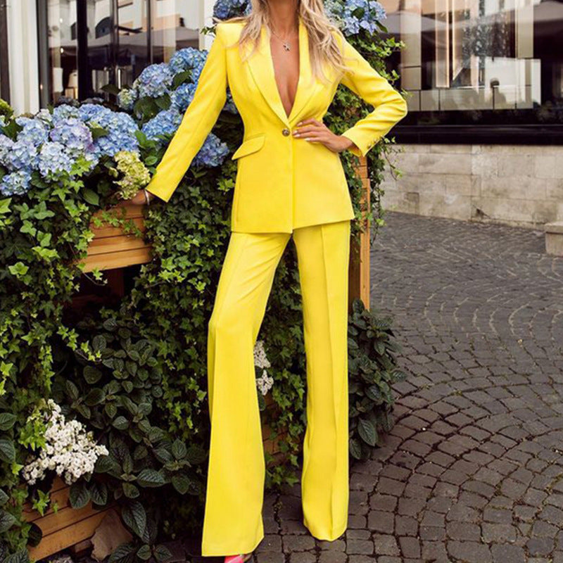 Melanie – Modischer Damenanzug mit gerader Hose
