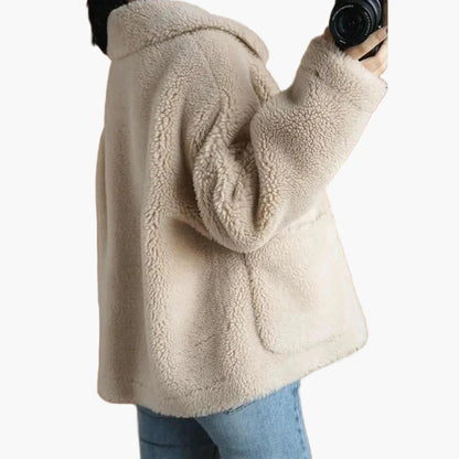 Damen Teddyfell Winterjacke – Kuscheliger Freizeit-Look für kalte Tage