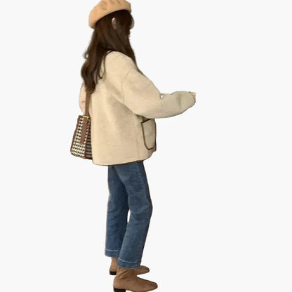 Damen Freizeit Teddyjacke im Oversized-Look – Lässiger Streetstyle für Herbst und Winter