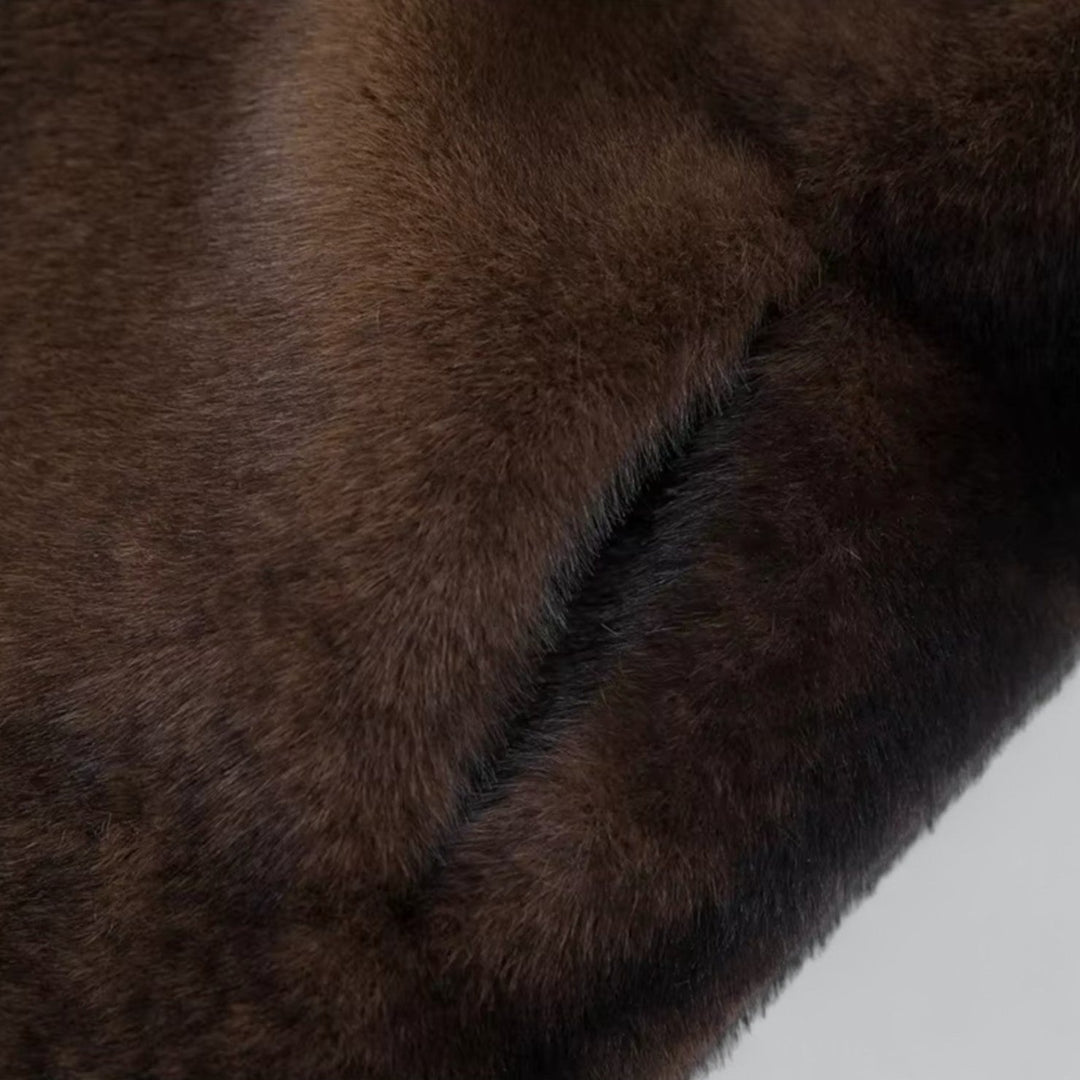 Damen Langer Kunstfell Trenchcoat – Eleganter Wintermantel im klassischen Stil für stilbewusste Frauen
