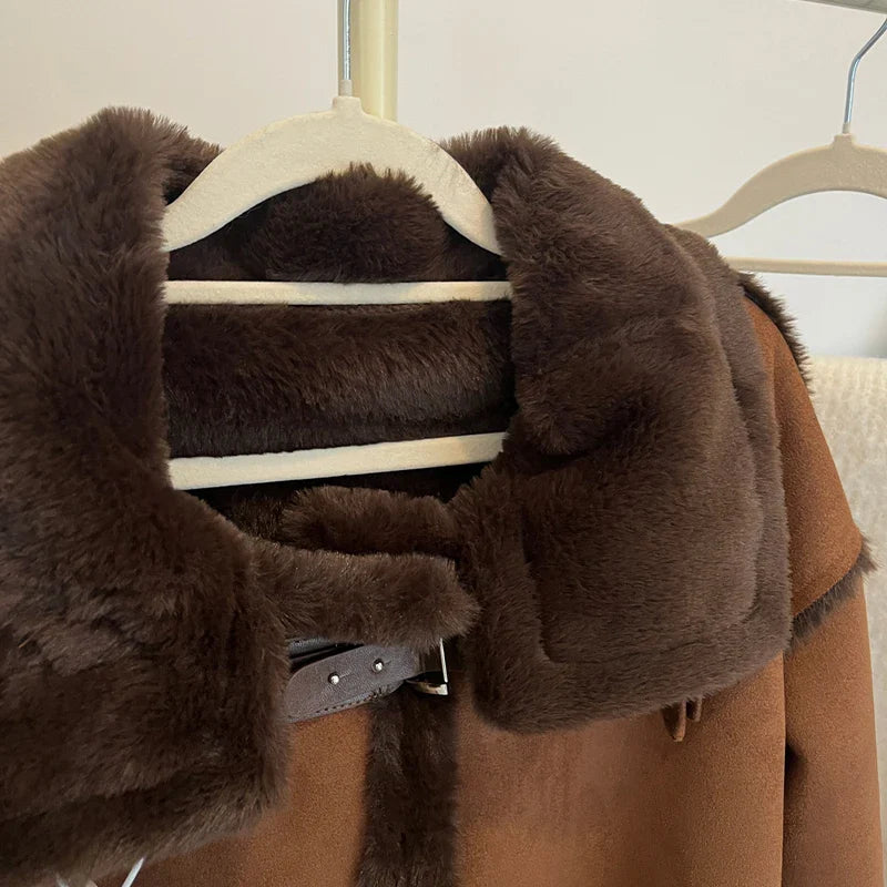 Damen Lässige Winter Fliegerjacke mit Kunstfell – Modische Kurzjacke für Freizeit und Alltag