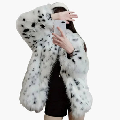 Damen Luxus Winter Pelzmantel – Eleganter Mode-Klassiker für stilvolle Anlässe