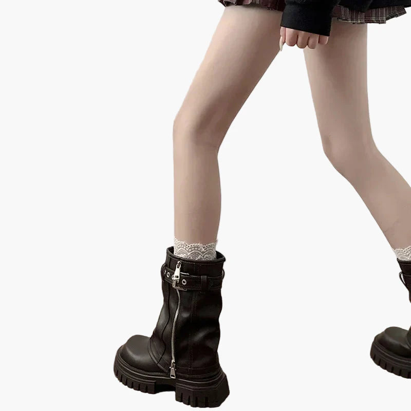 Damen Chunky Stiefel im Streetwear Look – Modische Plateaustiefel für Alltag und Freizeit