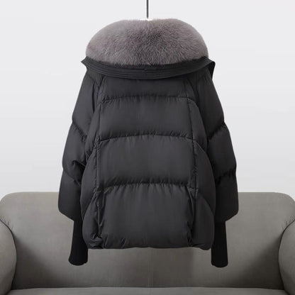 Damen Luxus Daunenjacke mit Fellkragen – Stilvolle Winterjacke für elegante Auftritte