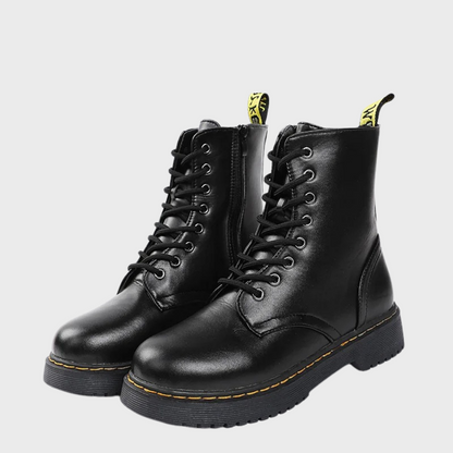 Elisabeth - Schnürstiefel im klassischen Design