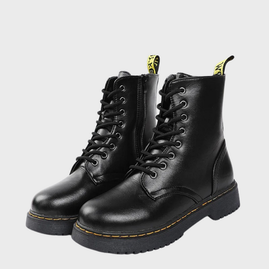 Elisabeth - Schnürstiefel im klassischen Design