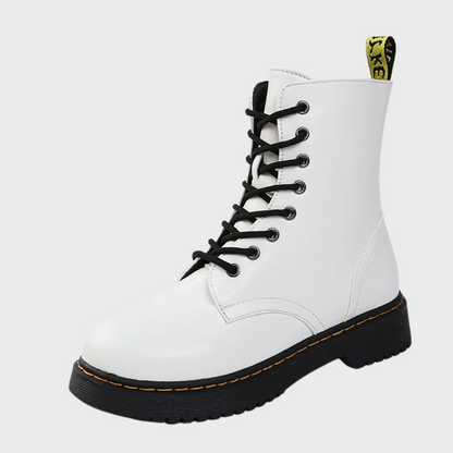 Elisabeth - Schnürstiefel im klassischen Design