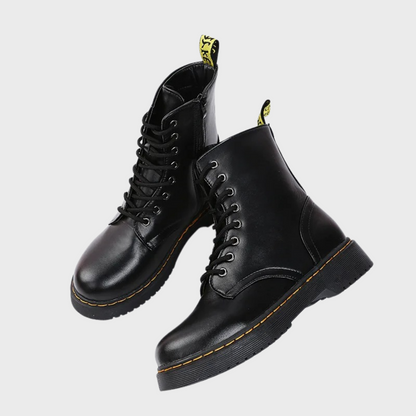 Elisabeth - Schnürstiefel im klassischen Design