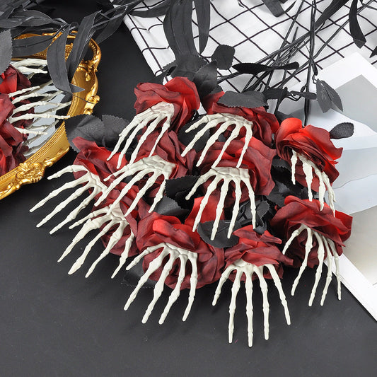 Halloween Dekoration Kunstrosen mit Skelett-Hand – Gruselige Blumen für Party & Tischdeko