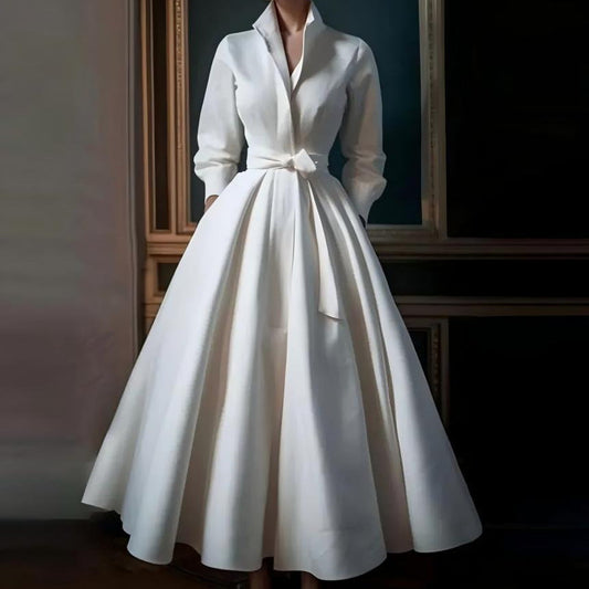 Elegantes Blusenkleid für Damen – zeitloses Swing Dress im Midi-Look, perfekt als Abendkleid oder Cocktailkleid